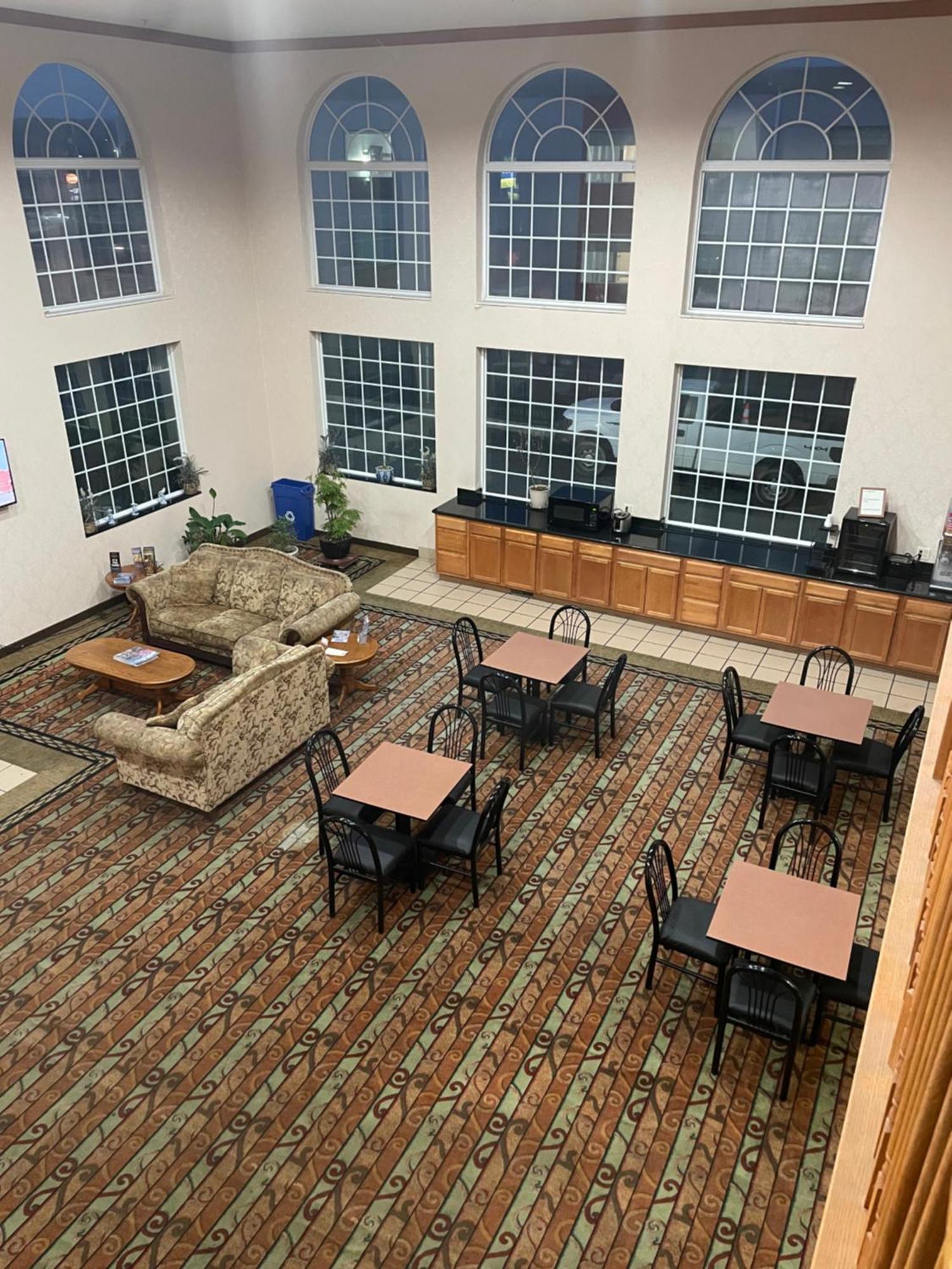 Super 8 By Wyndham Harrisburg Hershey North Экстерьер фото
