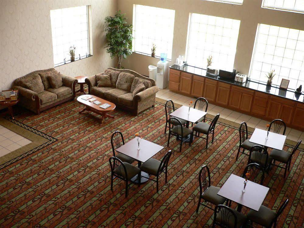 Super 8 By Wyndham Harrisburg Hershey North Экстерьер фото
