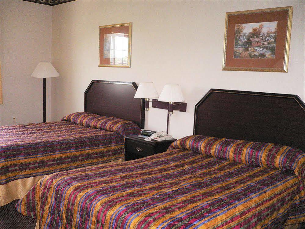 Super 8 By Wyndham Harrisburg Hershey North Экстерьер фото
